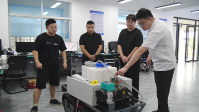 “南漳造”农业机器人获第二届金砖国家发明创新银奖  