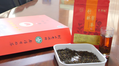 “竹林翠峰”首摘“茶王”　南漳红茶香飘全国  