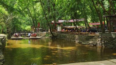 “清凉+文化” 我县各景区迎来夏季旅游热潮  