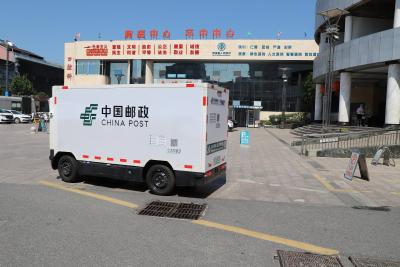 无人配送车“上岗”　医邮协同跑出“加速度”  