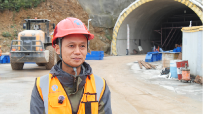 【国庆我在岗】平宜高速建设者：用实干抢出通车加速度