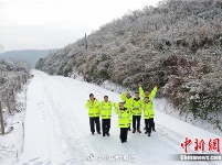 90后女警零下4度抗凝保畅一线过“生日”
