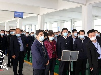 参加襄阳市第一季度项目拉练与会代表来谷城观摩