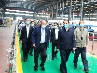 参加襄阳市第一季度项目拉练与会代表来谷城观摩