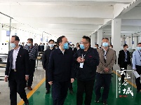 参加襄阳市第一季度项目拉练与会代表来谷城观摩