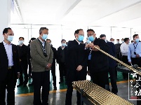 参加襄阳市第一季度项目拉练与会代表来谷城观摩