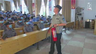 打响校园安全保卫战 谷城140多名校园保安接受培训