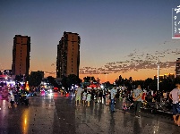【图集】夏日一抹蓝，抬头所见，皆是希望