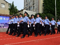 谷城公安显风采