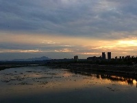 粉水霞光
