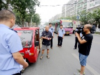 记者在行动：集中整治城区电动车违法营运