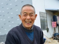 宜都一村民种出37斤红薯 堪称“巨无霸”
