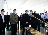 参加襄阳市第一季度项目拉练与会代表来谷城观摩