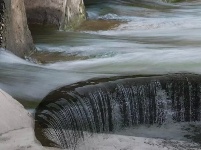 美丽堰河