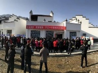 谷城就业扶贫“大蓬车”开进山乡扶贫搬迁点