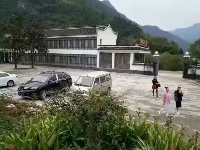 南河小三峡古龙滩山庄盛大开业