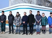 湖北工业大学艺术生志愿者走进庙滩万家营