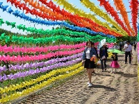 五一小长假3000游客游桃园山庄