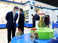 参加襄阳市第一季度项目拉练与会代表来谷城观摩