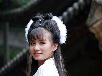 古典美女惊艳承恩寺 蔡以成摄