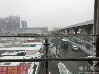 谷城不下雪，看人家武汉