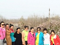 谷城初心瑜伽美女够拼的