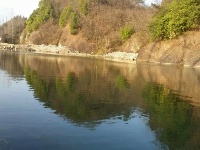 堰河春水