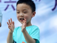 童心玩趣乐逍遥 融媒体中心闹六一