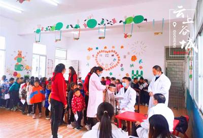 大峪桥中心幼儿园：免费健康体检 呵护幼儿健康