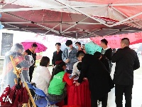 【图集】@谷城单身帅哥美女 “发对象”咯！ 相约君山，“樱”你而来