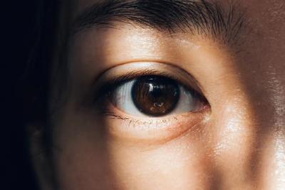 沉迷电子产品？警惕！这种病不能小瞧 