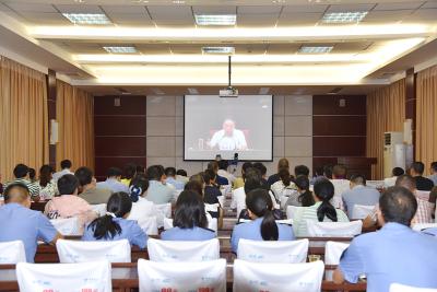 保康组织收看全省食品药品安全监管工作视频会