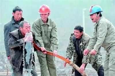 800米深井解了保康山乡“千年渴”