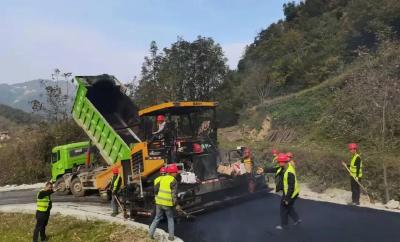 区域协作丨道路越来越笔直，日子越过越舒坦！保康“四好农村路”为乡村振兴助力 