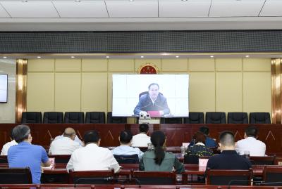 保康收看市委传达学习全国全省重要会议精神专题会议