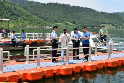 保康警方：河湖巡查不松懈，筑牢防线护平安