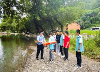 警”防溺水，保康警方为守护夏季平安拉起“警戒线”