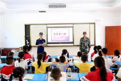 消防安全进校园 上好“开学第一课”