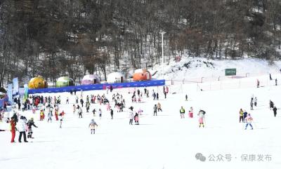 【新闻特写】相聚燃冬  纵情冰雪