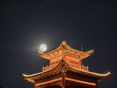 太靓了！“超级月亮”扮亮保康夜空