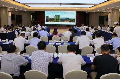 我市在第十届中国长江三峡国际旅游节投资洽谈会现场推介文旅康养和装备制造产业