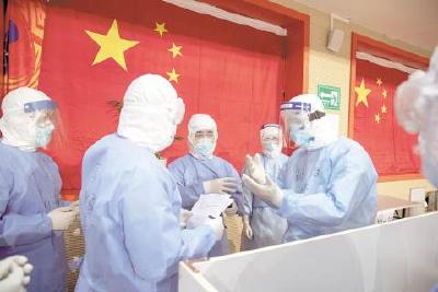 图集丨医护精锐驰援江城