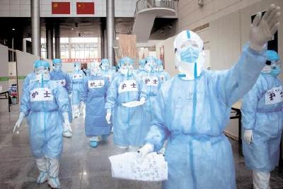 托起生命之舟：写给武汉保卫战、湖北保卫战中的英雄人民