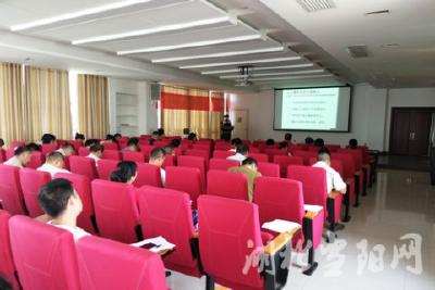 市红十字应急救护培训进企业