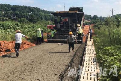 玉泉寺文化旅游区环线公路改造工程建设顺利推进