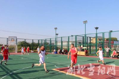 半月镇工会举办第一届“紫盖晨钟杯”职工篮球赛