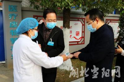 张世敏调研全市秋冬季常态化疫情防控工作