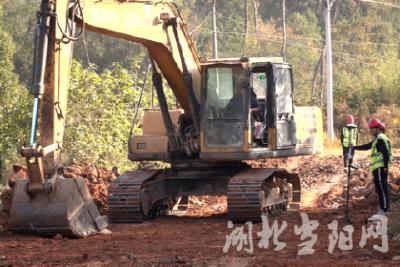 玉泉寺文化旅游区环线公路改造工程顺利推进