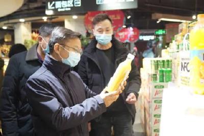 市领导检查我市安全生产、疫情防控工作