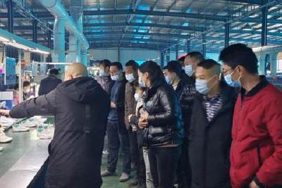 河溶镇：“双千”专班打通用工堵点 实现企业员工“双向奔赴”